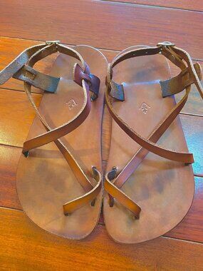 Custom Laboo Leather sandals size ~ EU 39